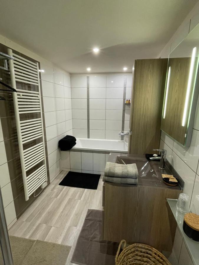 Love Suites & Spa "Le Loft" Avec Jacuzzi Privatif Médis Екстериор снимка
