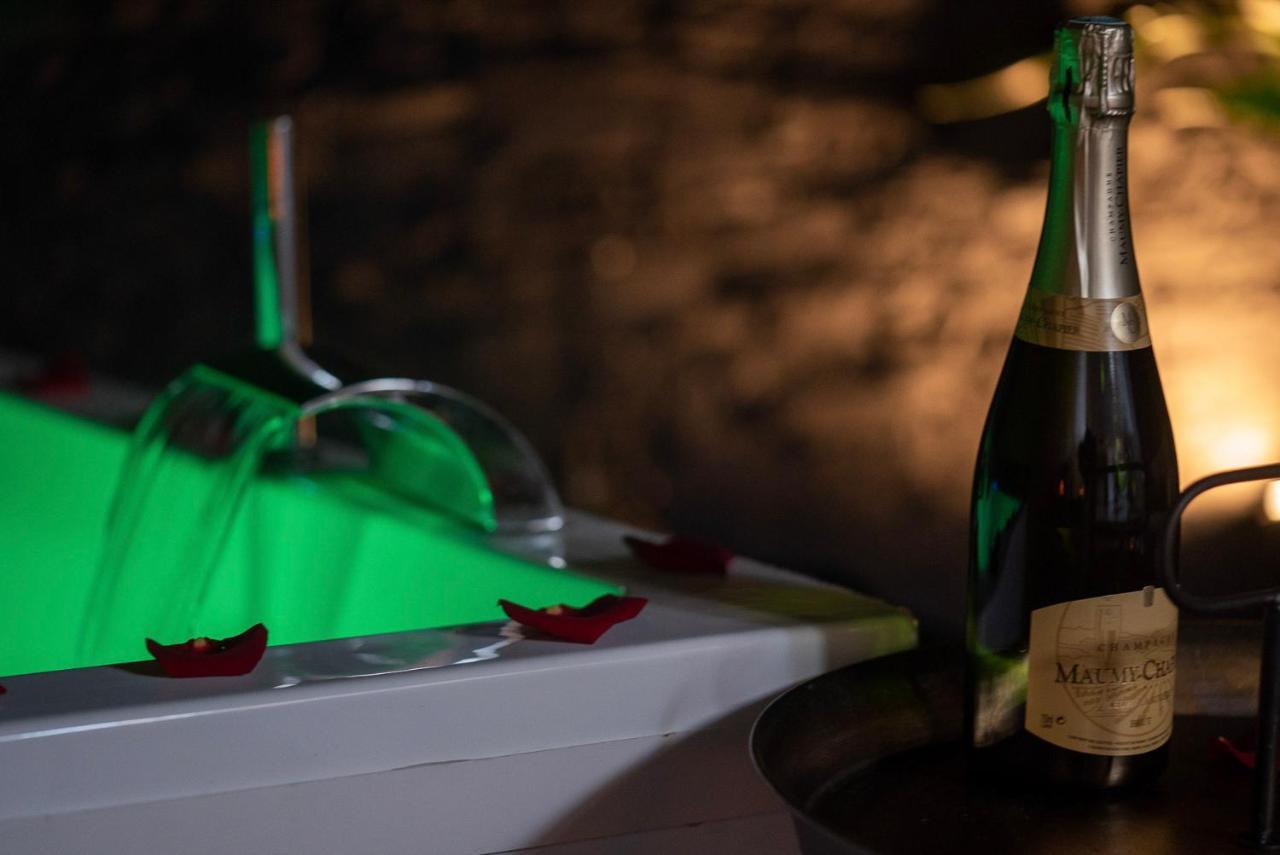 Love Suites & Spa "Le Loft" Avec Jacuzzi Privatif Médis Екстериор снимка